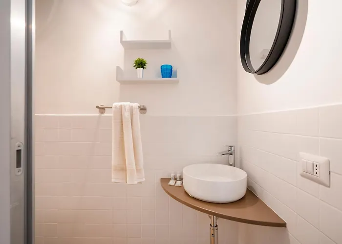 Guesthost - 4 - Lovely & Functional Appartement Bari