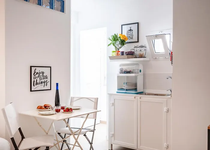 Guesthost - 4 - Lovely & Functional Appartement