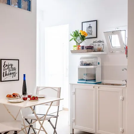 Guesthost - 4 - Lovely & Functional Appartement